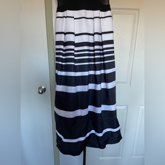 XSCAPE Size 14 Dress - Picture 3 of 5